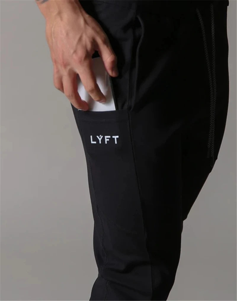 LÝFT Men's pantaloon pants with cell phone holder for training